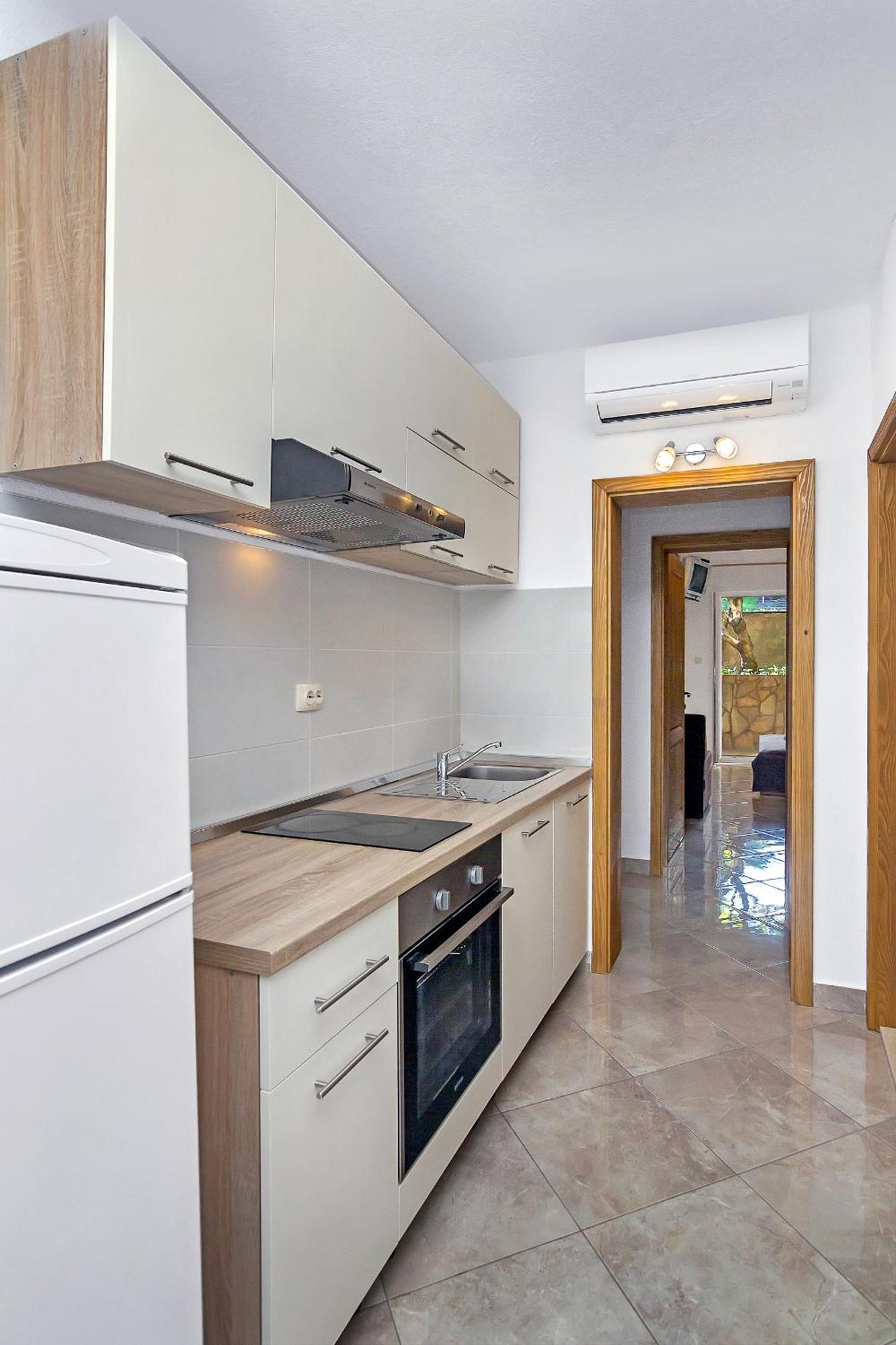Apartmani Nikola Zastražišće Eksteriør bilde